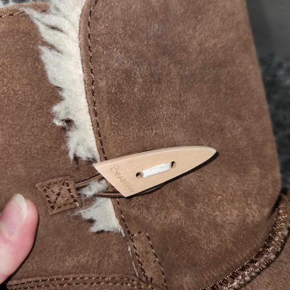 Bearpaw Abigail Youth Child Fuzzy Boots Girls Sz 2 Toggle Side,Brown Tan Warm
